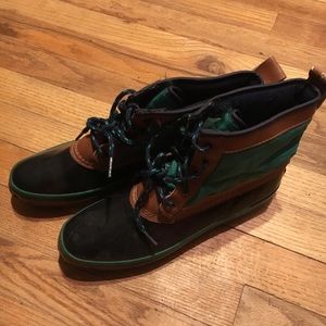 Women's size 9 thermolite duck boots